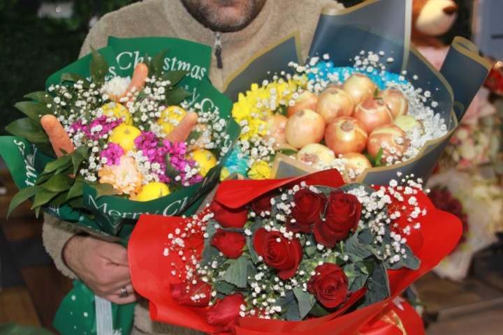 Karadenizli çiçekçiden ilginç buket tasarımı | Çorba içerken aklıma geldi Karadenizli çiçekçiden ilginç buket tasarımı | Çorba içerken aklıma geldi