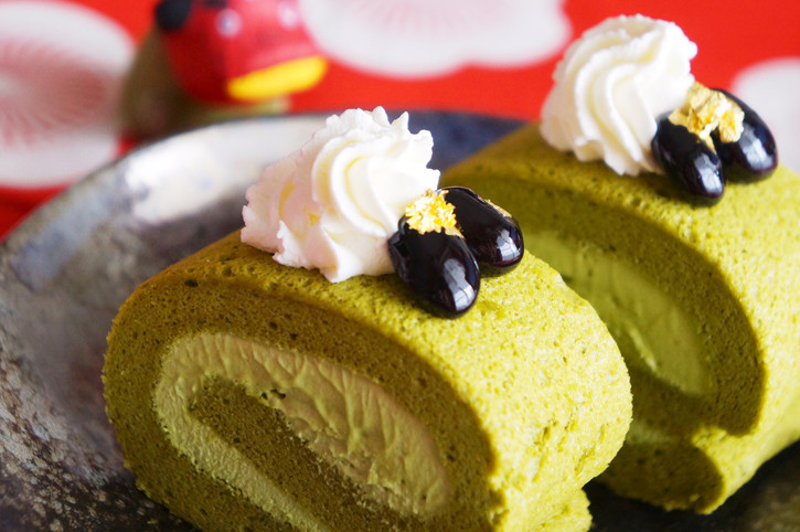 Şişkinlik, reflü, mide yanması… Yılbaşı sofralarında bu hatalara dikkat Şişkinlik, reflü, mide yanması… Yılbaşı sofralarında bu hatalara dikkat