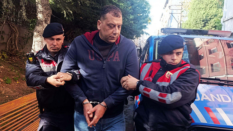 Otizmli öğrenciyi merdivenlerden iten okul müdürü için yeni karar