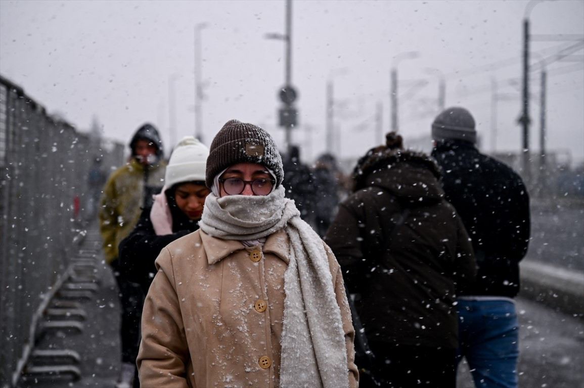  Lapa lapa yağdı, her yer beyaza büründü
