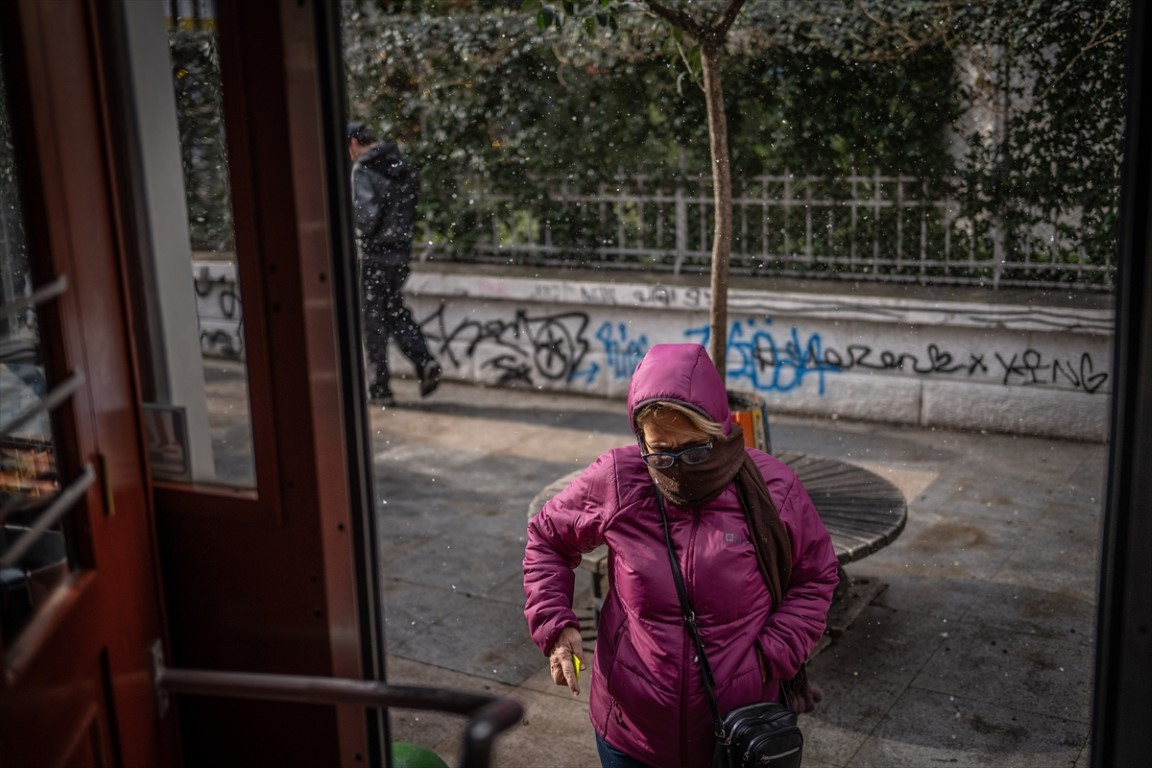  Lapa lapa yağdı, her yer beyaza büründü