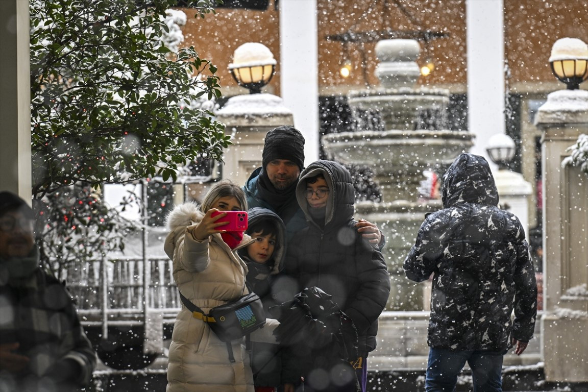  Lapa lapa yağdı, her yer beyaza büründü