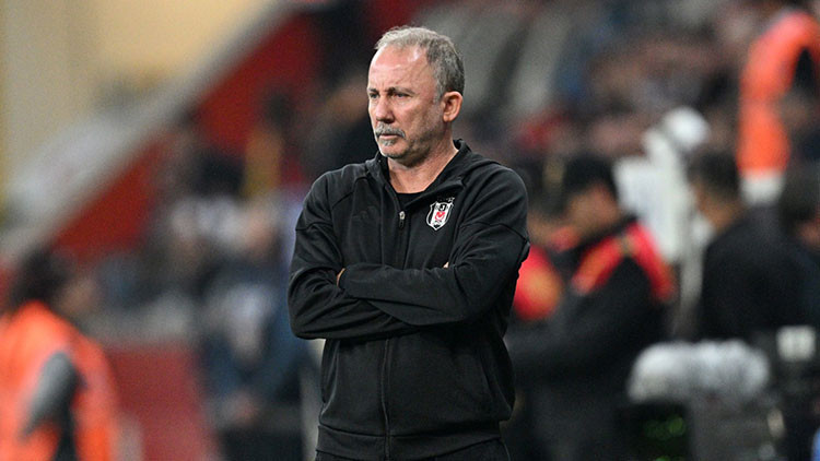 Beşiktaş kamp kadrosunu duyurdu! 2 ayrılık görüşmesi resmen açıklandı