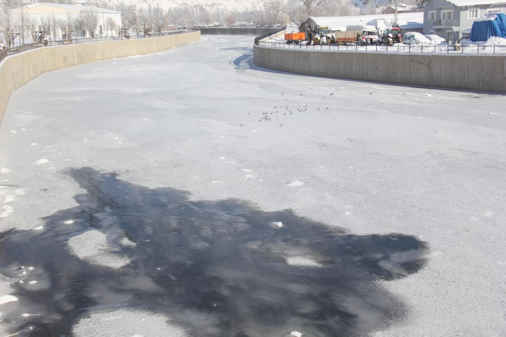 Türkiyenin en soğuk yeri oldu O ilçe eksi 39.7 dereceyi gördü Türkiyenin en soğuk yeri oldu O ilçe eksi 39.7 dereceyi gördü