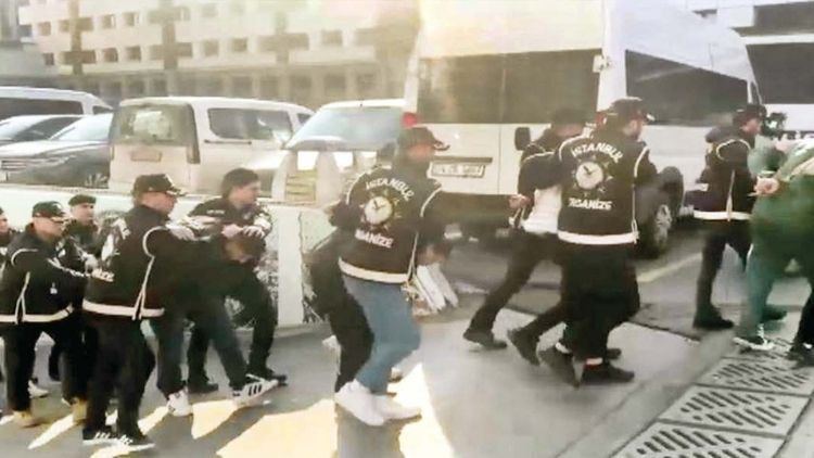 Silahlı suç örgütünün hedefi… ‘Bana yolunu kaybetmiş gençler bul’