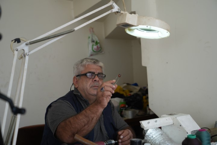  Doğadan topladığı taşın içinden çıktı | Laboratuvar incelemesine göndereceğim