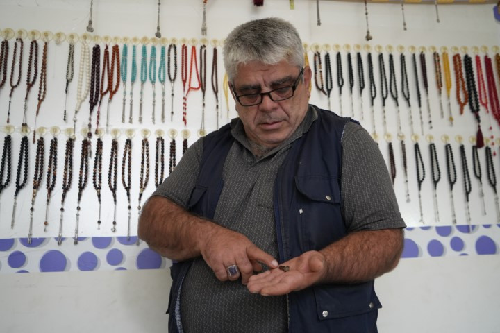  Doğadan topladığı taşın içinden çıktı | Laboratuvar incelemesine göndereceğim