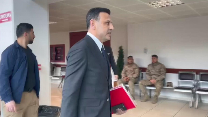 CHP İstanbul İl Kongresi'nde 'usulsüzlük' davası başladı