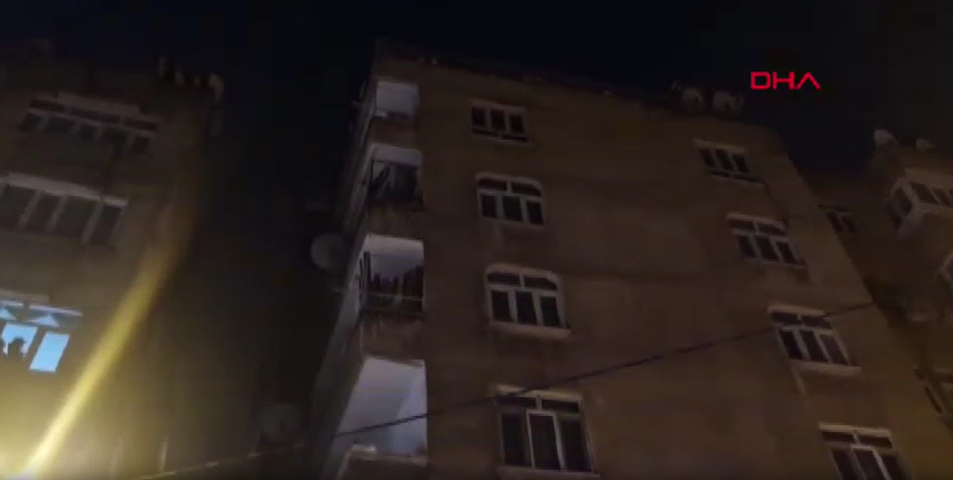 Diyarbakır’da 5 katlı 2 bitişik bina tahliye edildi: 1 kolonu çatladı