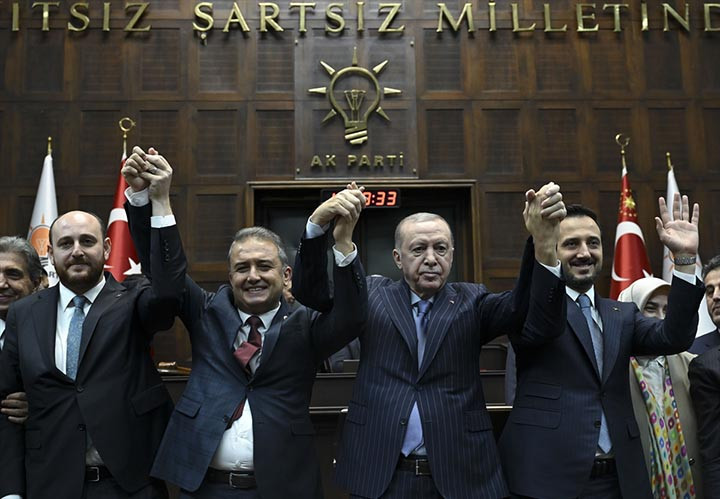 3 milletvekili AK Partiye katıldı