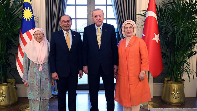 Cumhurbaşkanı Erdoğan, Malezya Başbakanı İbrahim'i kabul etti