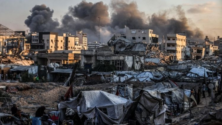 İsrail kana doymuyor… Gazze'deki saldırılarında 5'i çocuk 15 Filistinli hayatını kaybetti