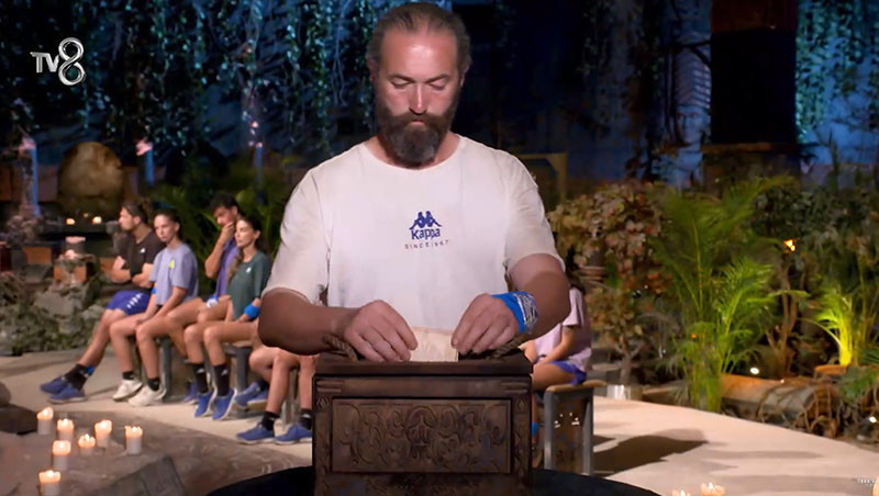 SURVİVOR KADER KONSEYİNDE KİM ELENDİ
