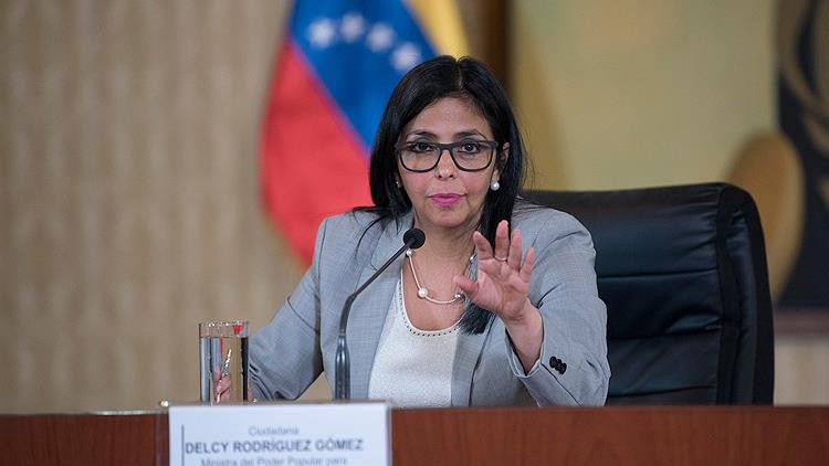 Venezuela'nın geçici Devlet Başkanı Rodriguez'den Maduro'ya destek