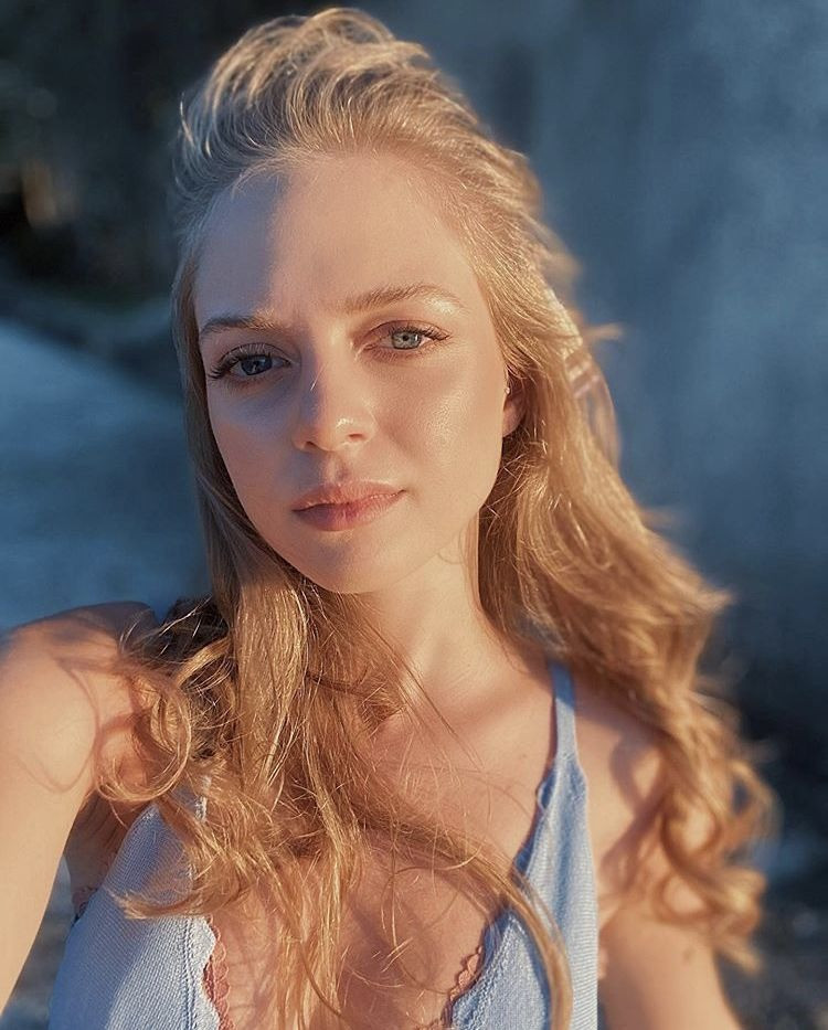 Manifest Mina, Dilan Çıtak’ın dansçısıymış