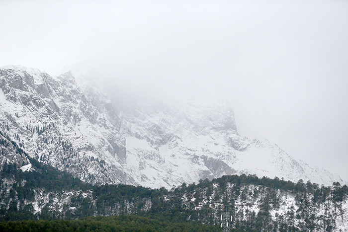 Kar yağışı başladı: Evler beyaz örtüyle kaplandı Eksi 35 dereceyi gördük