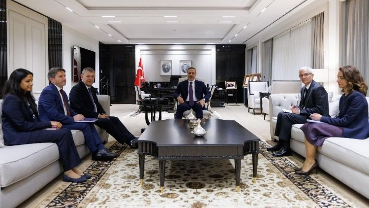 Dışişleri Bakanı Hakan Fidan, UNRWA Genel Komiseri Lazzarini ile görüştü