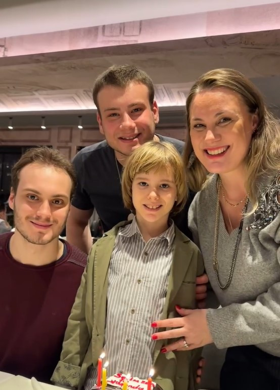 Yaprak Dökümünün Caneriydi... Ünlü oyuncunun mutlu günü