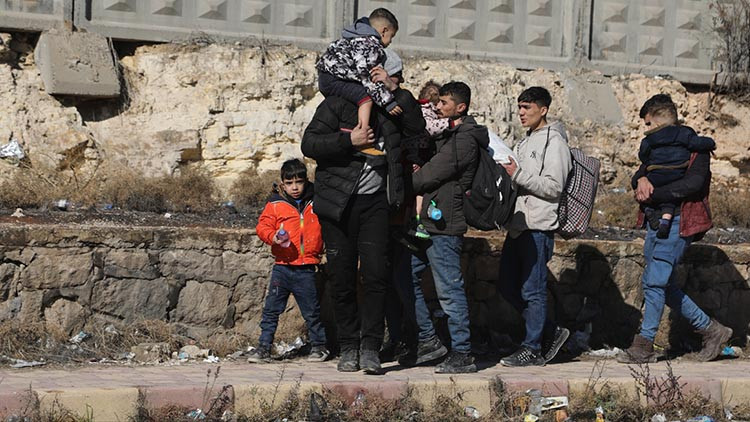 Halep’te terör örgütü YPG/SDG işgalindeki son mahallenin kurtarılmasıyla siviller tahliye edildi