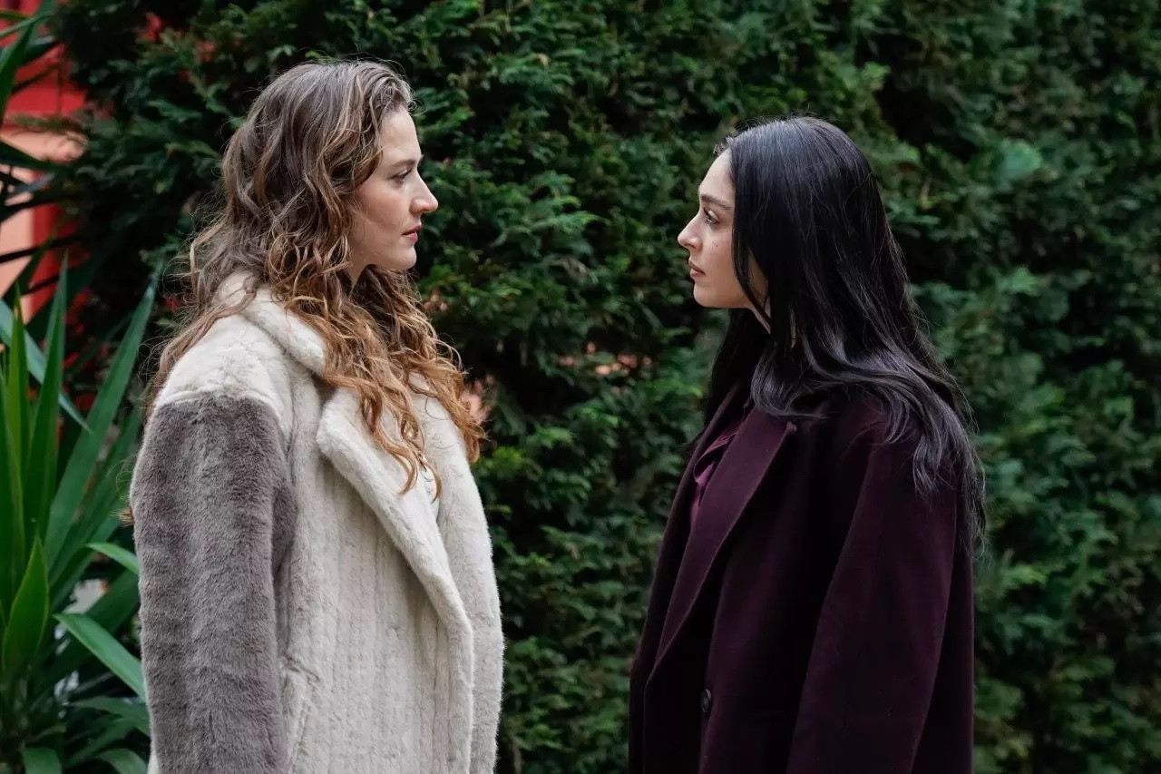 GÜLLER VE GÜNAHLAR BU AKŞAM VAR MI