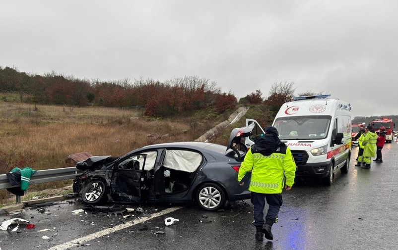İstanbul-İzmir Otoyolu'nda zincirleme kaza