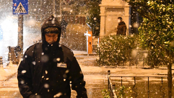 KAHRAMANMARAŞTA KAR YAĞIŞI NEDENİYLE EĞİTİME ARA VERİLDİ