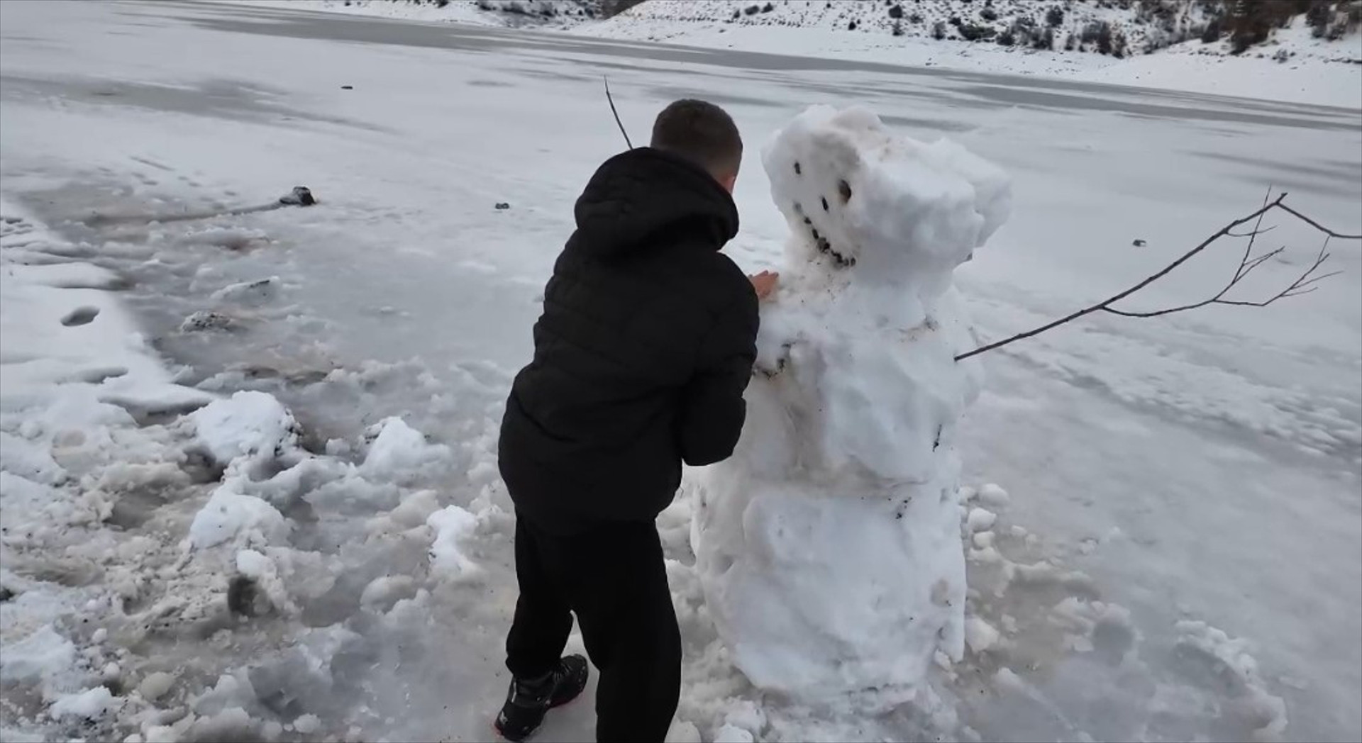 DİYARBAKIRIN ÇERMİK İLÇESİNDE TAŞIMALI EĞİTİME ARA VERİLDİ