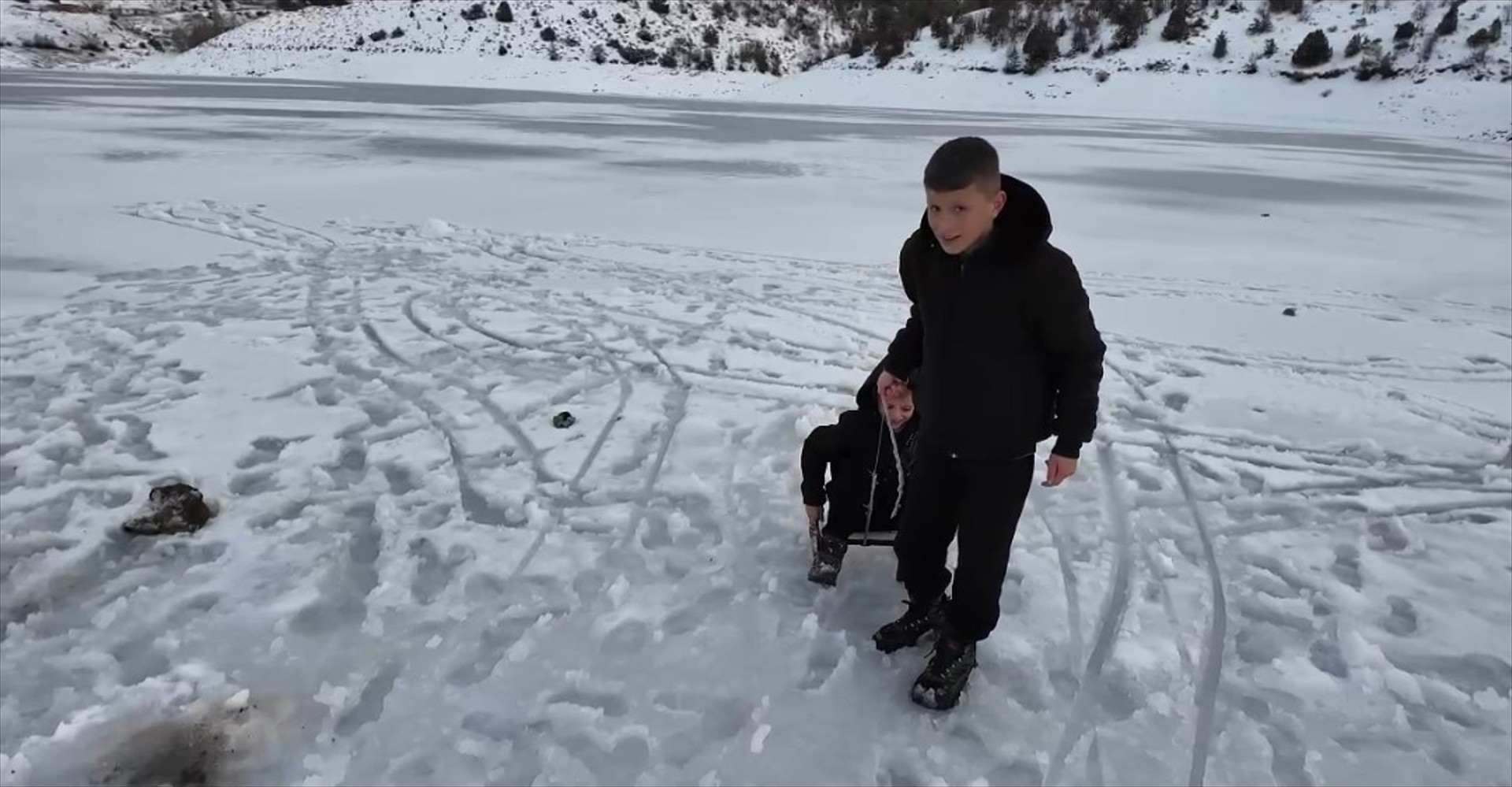 ADANANIN TUFANBEYLİ İLÇESİNDE EĞİTİME ARA