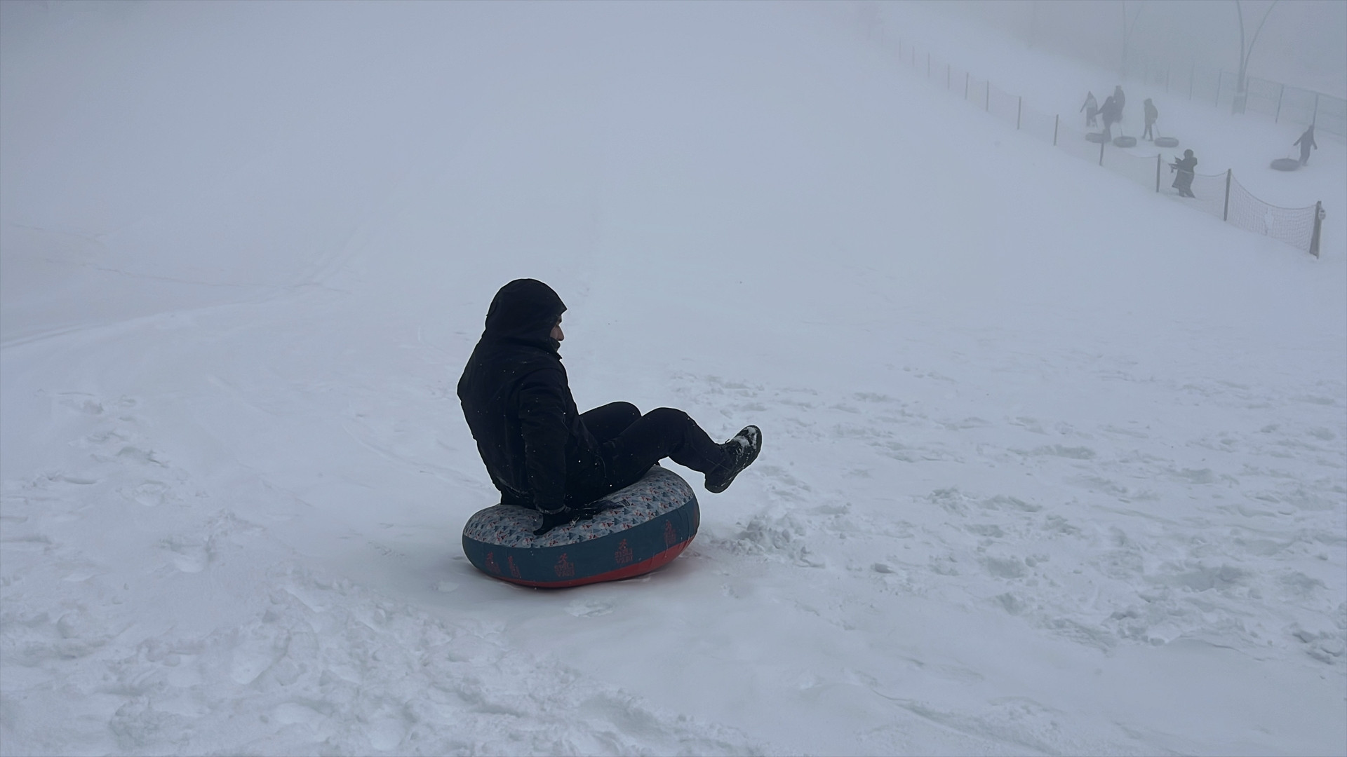 Kar yağışı başladı, tatil haberleri art arda geldi İşte 12 Ocak Pazartesi günü okulların tatil edildiği il ve ilçeler...