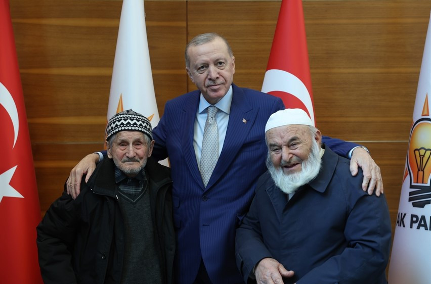 Cumhurbaşkanı Erdoğan AK Parti MYK'ya başkanlık etti