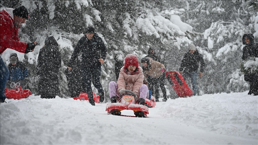 BUGÜN OKULLAR TATİL Mİ 13 OCAK SALI SON DAKİKA || Ankara, Kocaeli, Bursa, Tunceli, İstanbulda bugün okullar tatil m, hangi il ve ilçelerde okullar tatil oldu, okul var mı İşte kar tatili olan iller ve ilçeler