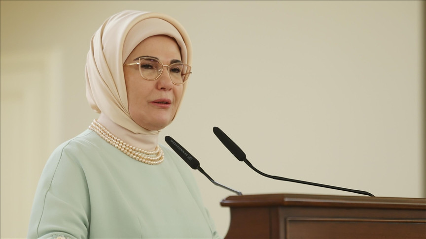 Emine Erdoğan, Tıp ve Kültür-Sanat Sempozyumunda konuştu