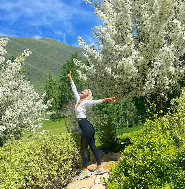 Büyük şehirden kaçıp dağ kasabasına taşındılar… Gerçek mutluluk buymuş ‘Çocuklarımız için yaptık’