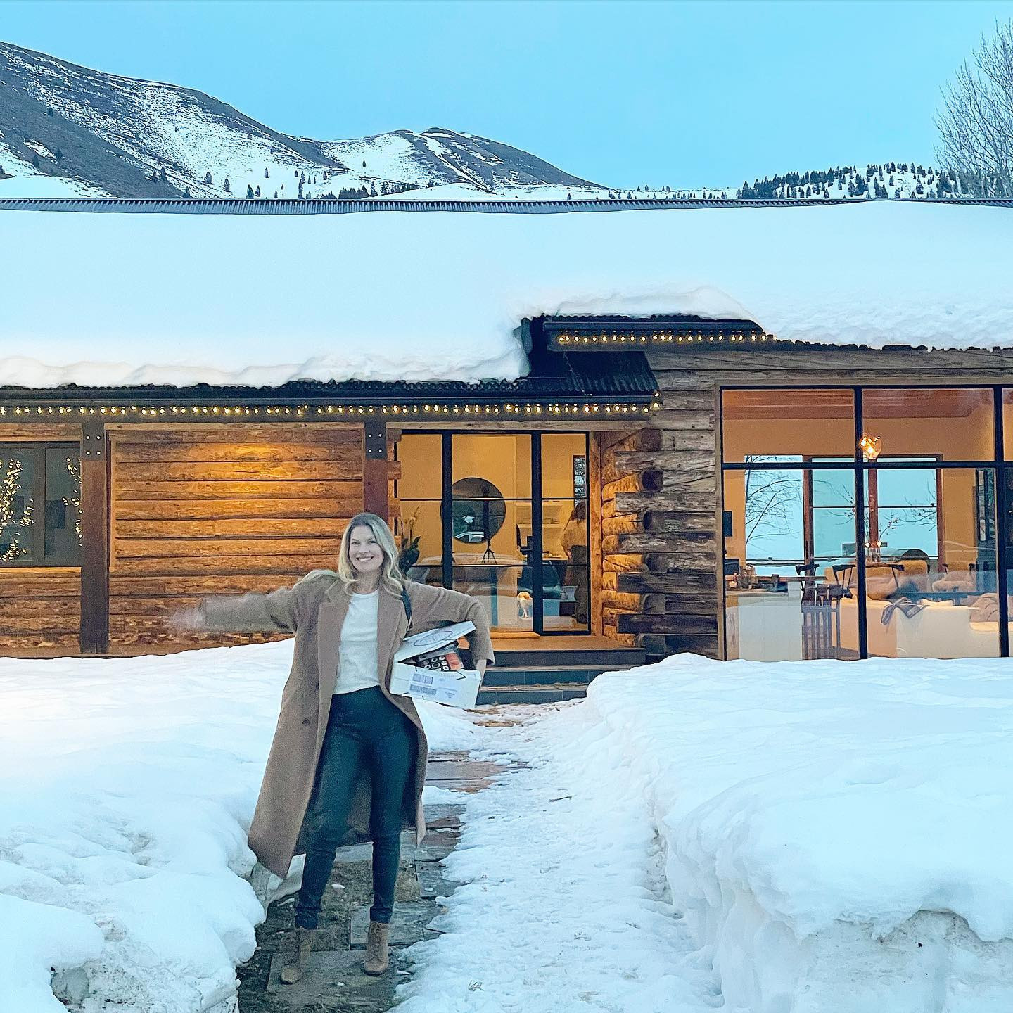 Büyük şehirden kaçıp dağ kasabasına taşındılar… Gerçek mutluluk buymuş ‘Çocuklarımız için yaptık’