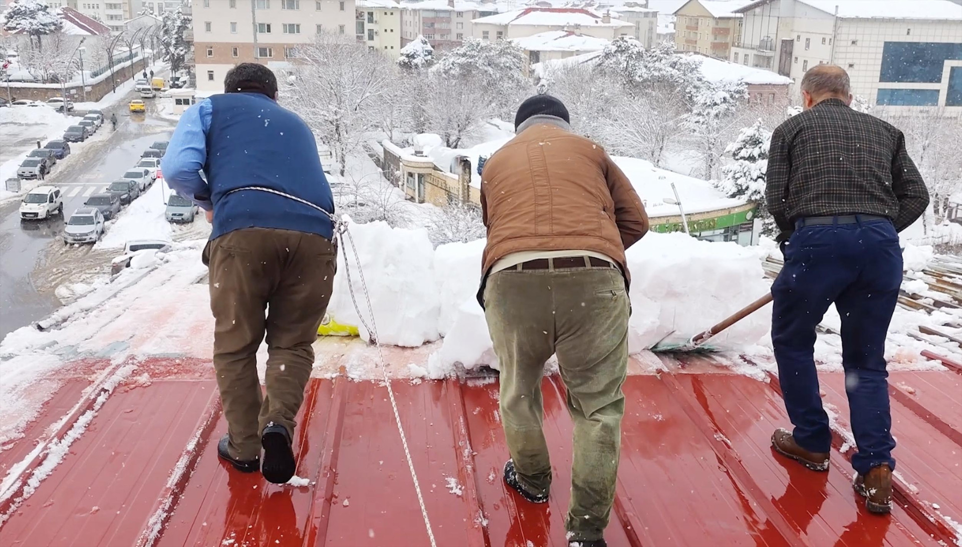 ÖLÜMÜ GÖZE ALARAK ÇALIŞIYORUZ