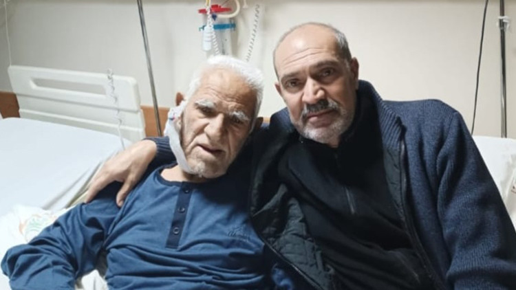 Baba ile oğlu bir gün arayla aynı rahatsızlıktan hayatını kaybetti