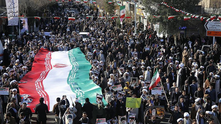 AB ülkelerinden vatandaşlarına İran'ı 'derhal' terk etme uyarısı