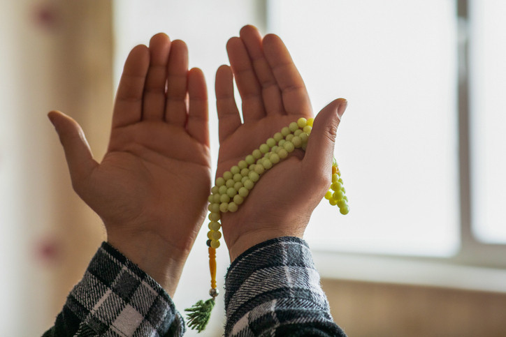 MİRAÇ KANDİLİ DUASI VE ANLAMI TÜRKÇE (KANDİL DUASI) || Miraç Kandili’nde nasıl dua edilir, hangi dualar okunur Kandil Gecesi okunacak dualar (Türkçe ve Arapça)