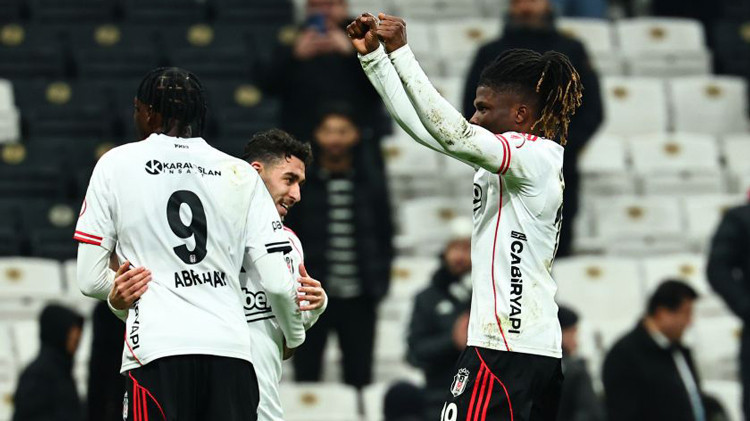 Beşiktaş'ta Kartal Kayra Yılmaz golünü anlattı: 'Son bir canım vardı, uçarak vurdum'