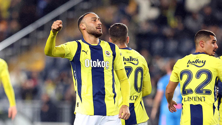 Kasımpaşa, Fenerbahçe'den Cenk Tosun'u transfer ettiğini resmen açıkladı