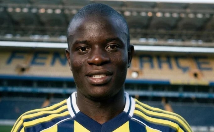 NGOLO KANTÉ HANGİ TAKIMLARDA OYNADI