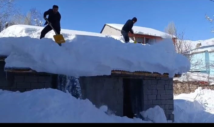  Kar kalınlığı 2 metreyi geçti