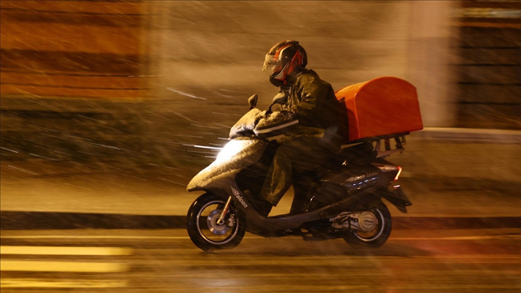 Kuryeler bugün (20 Ocak) çalışıyor mu İstanbulda kuryeler ne zaman çalışmaya başlayacak 19 Ocak motokuryeler sipariş götürüyor mu Kuryeler bugün (20 Ocak) çalışıyor mu İstanbulda kuryeler ne zaman çalışmaya başlayacak 19 Ocak motokuryeler sipariş götürüyor mu