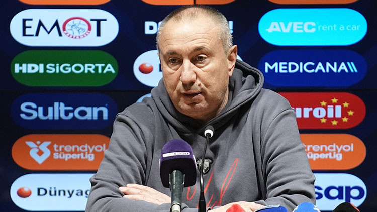 Stanimir Stoilov'dan Fenerbahçe maçı yorumu: 'Cezalı duruma düşmeleri üzücü!'