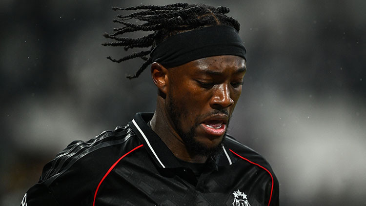 Aston Villa, Abraham için Dolmabahçe'ye geldi!