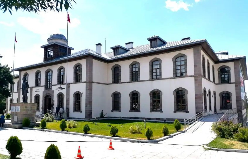 Tarihi Erzurum Kongre Binası, güçlendirme çalışmalarıyla geleceğe taşınacak