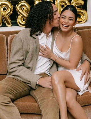 İki yılda iki kez anne olmuştu… Milyonlardan vazgeçti evde çocuk bakıyor