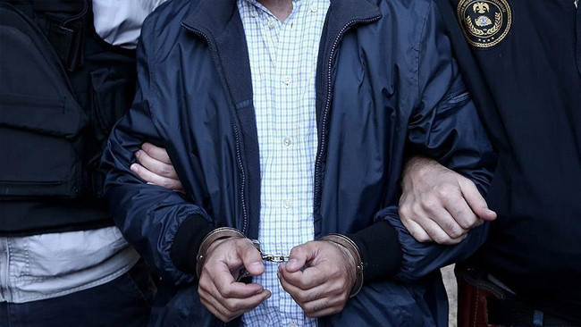 Türk bayrağına saygısızlığa tutuklama