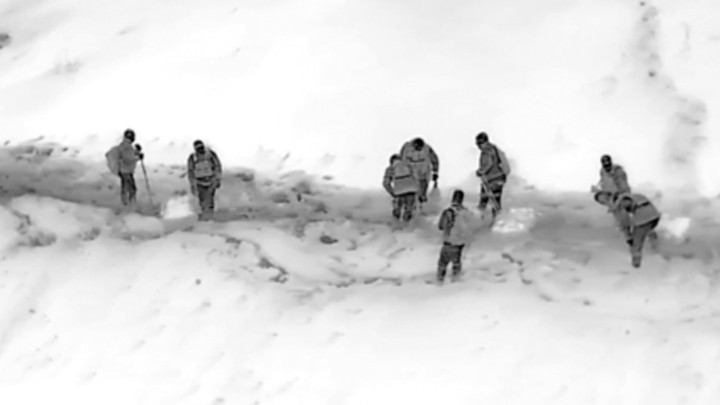 Hakkari'de düzenlenen operasyonda 860 kilogram uyuşturucu madde ele geçirildi