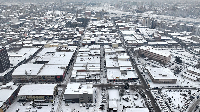 Türkiyenin en soğuk ilçesi belli oldu: Sıfırın altında 32.7 derece ölçüldü 4 metre uzunluğunda buz sarkıtları oluştu